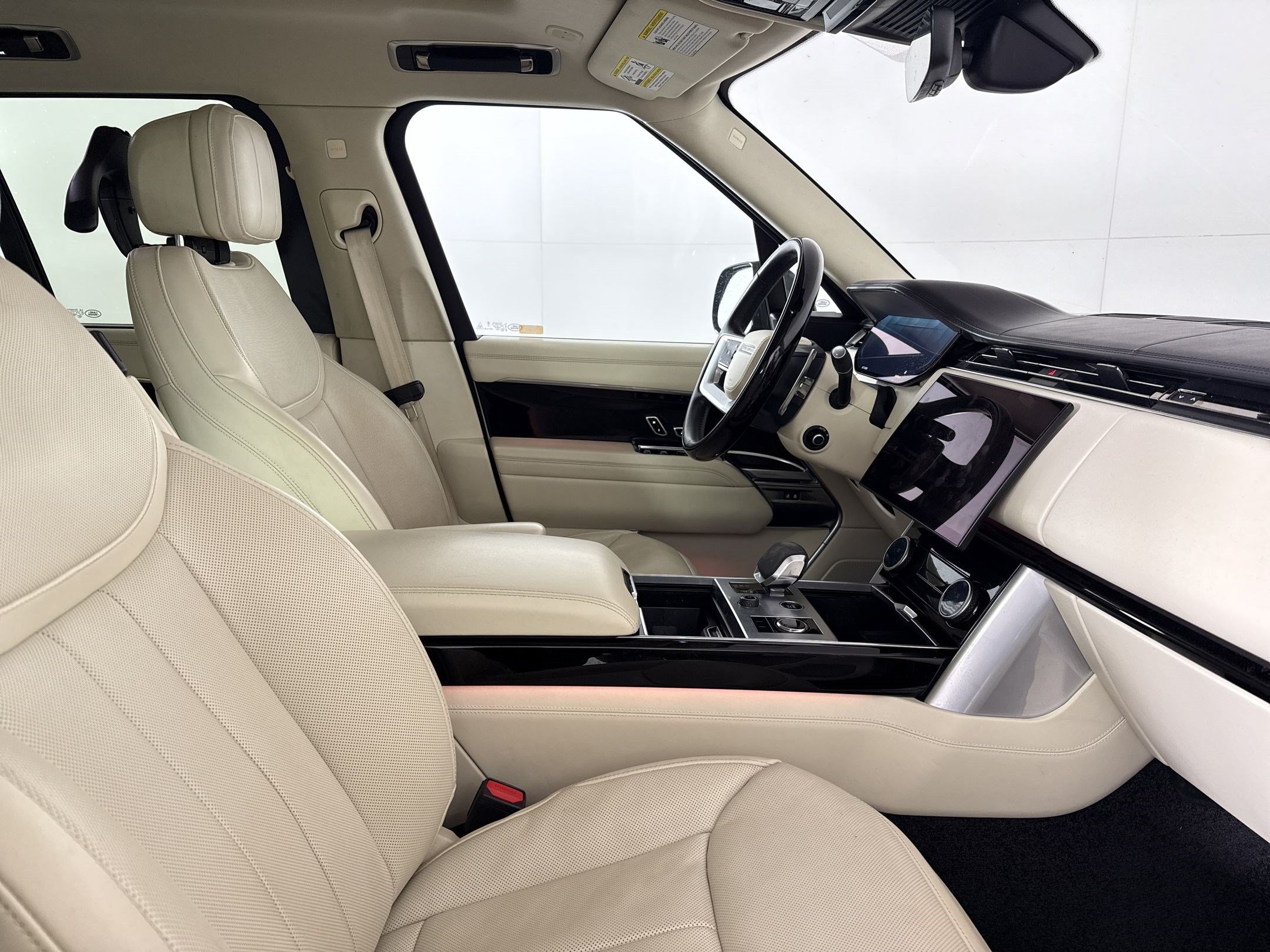 Used 2023 Land Rover Range Rover SE AWD/4WD image 29
