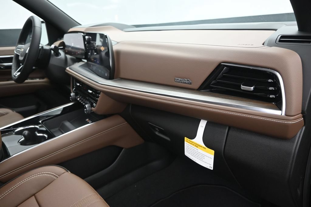 New 2026 Chevrolet Suburban High Country RWD image 24