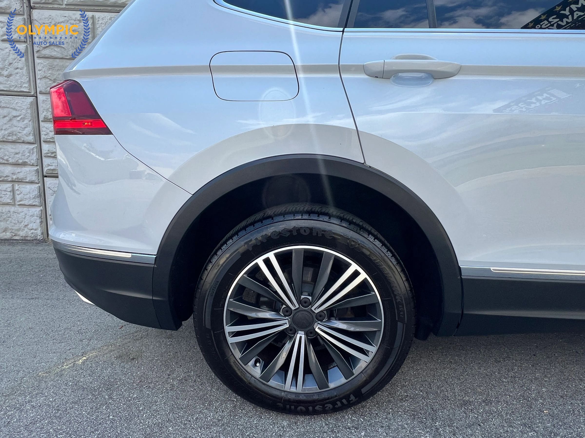 Used 2018 Volkswagen Tiguan SE image 12