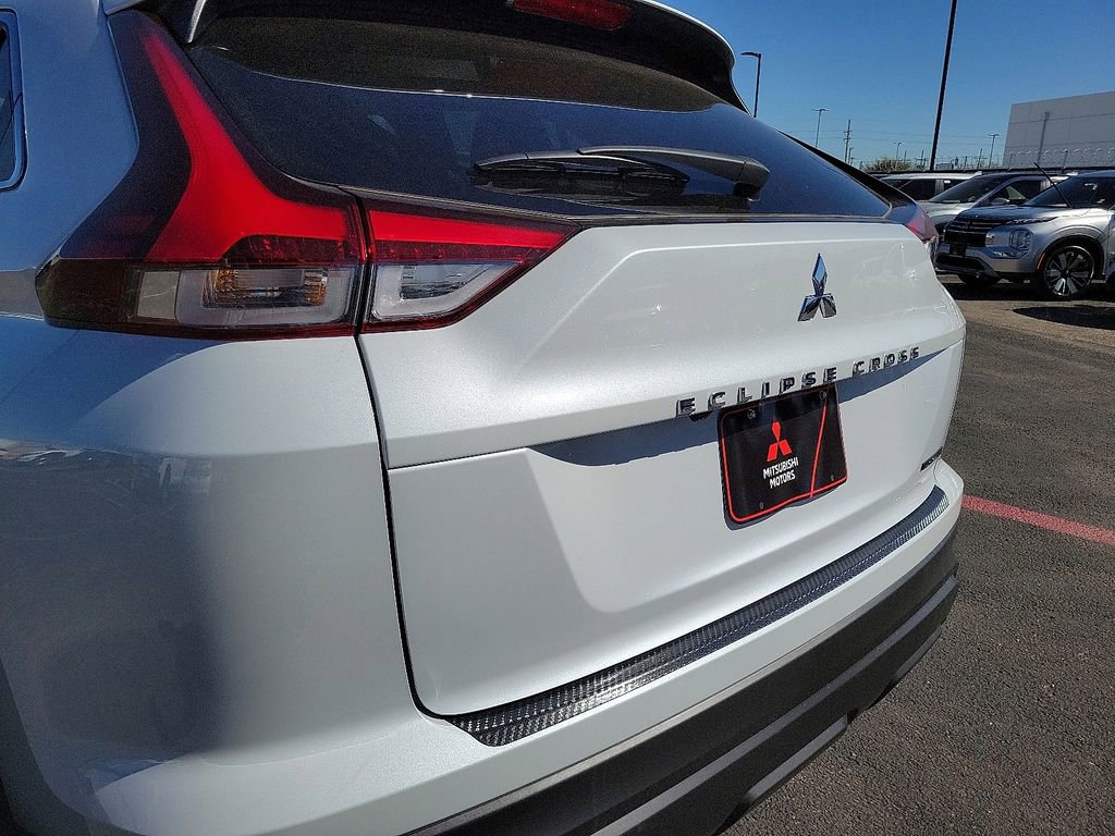 New 2026 Mitsubishi Eclipse Cross LE AWD/4WD image 6