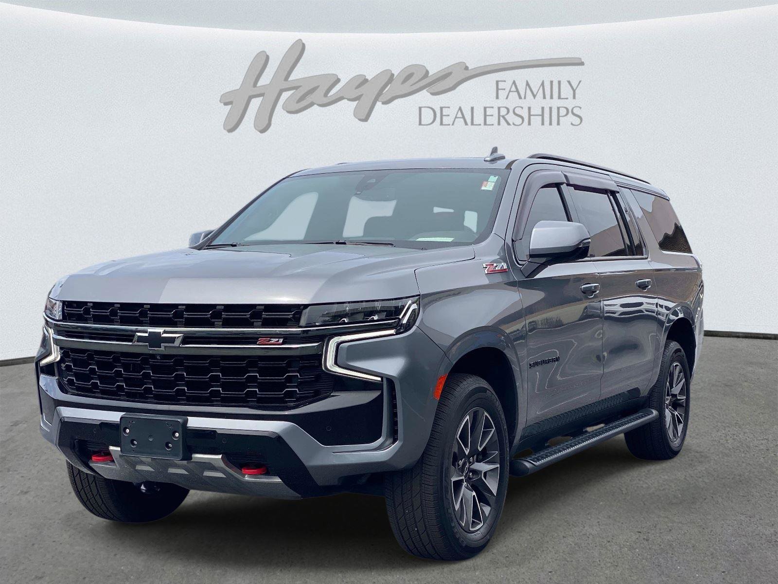 Used 2022 Chevrolet Suburban Z71 w/ Luxury Package AWD/4WD image 10