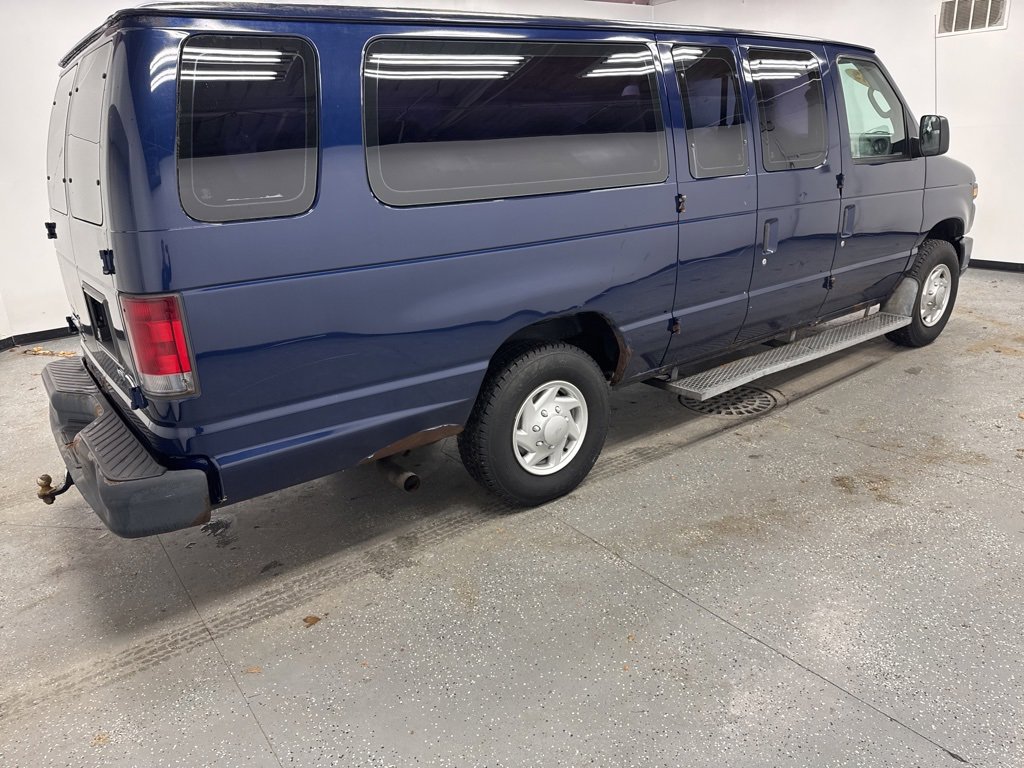 Used 2013 Ford E-350 and Econoline 350 Extended Super Duty w/ PWR Group image 3