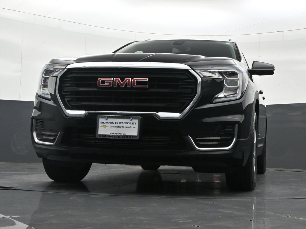 Certified 2023 GMC Terrain SLE w/ Driver Convenience Package AWD/4WD image 39