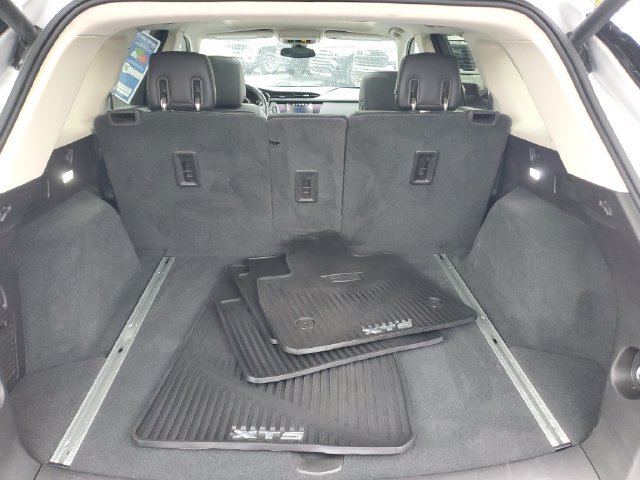 Used 2018 Cadillac XT5 Luxury w/ Driver Awareness Package AWD/4WD image 8