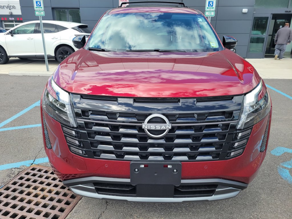 New 2026 Nissan Pathfinder SL w/ SL Premium Package AWD/4WD image 11