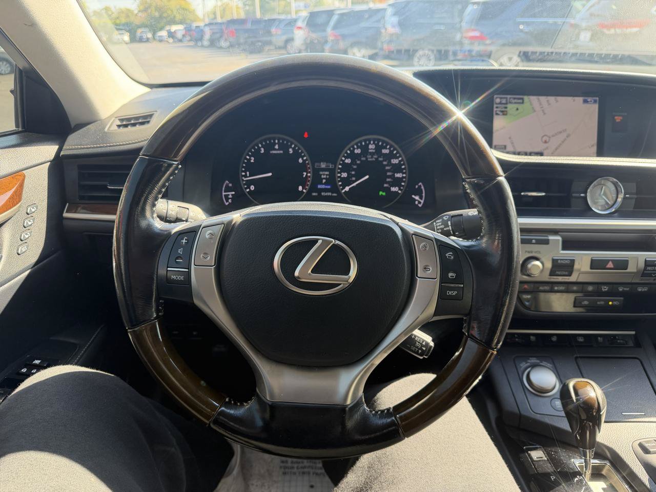 Used 2015 Lexus ES 350 w/ Luxury Package FWD image 15