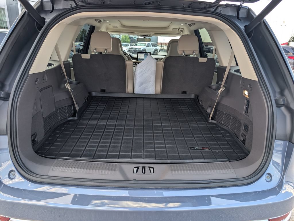 Used 2021 Lincoln Aviator Reserve w/ Equipment Group 202A AWD/4WD image 14