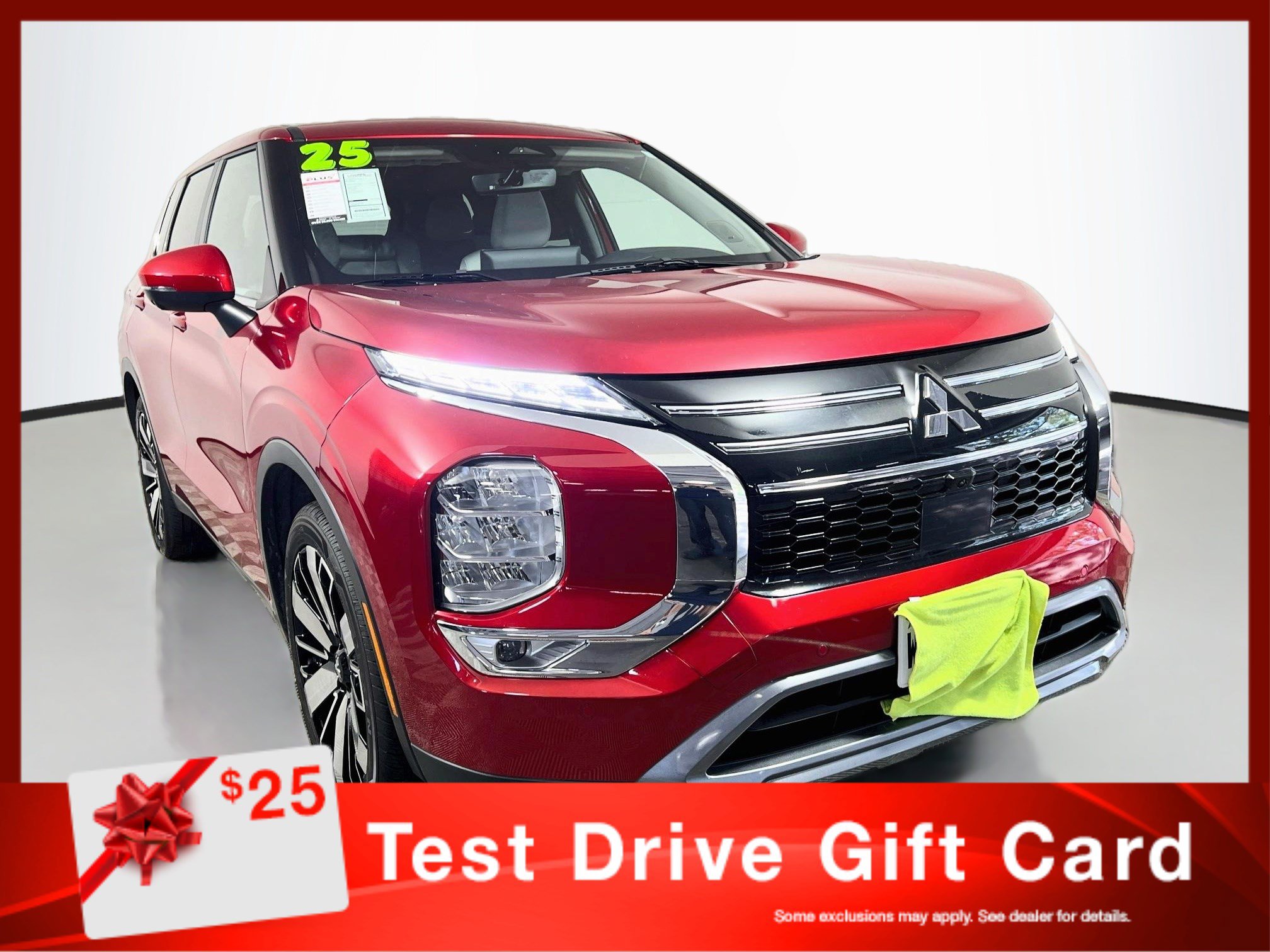 Used 2025 Mitsubishi Outlander SE
