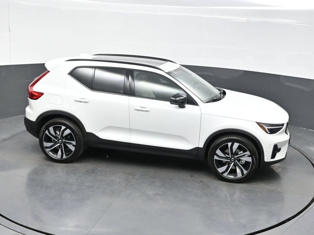 New 2026 Volvo XC40 B5 Ultra w/ Protection Package Premier AWD/4WD image 38