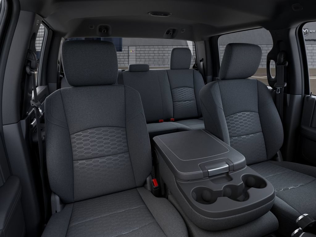 New 2025 RAM 3500 Big Horn AWD/4WD image 17
