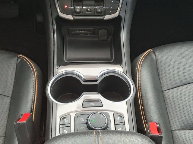 Used 2024 GMC Terrain AT4 w/ Tech Package AWD/4WD image 6