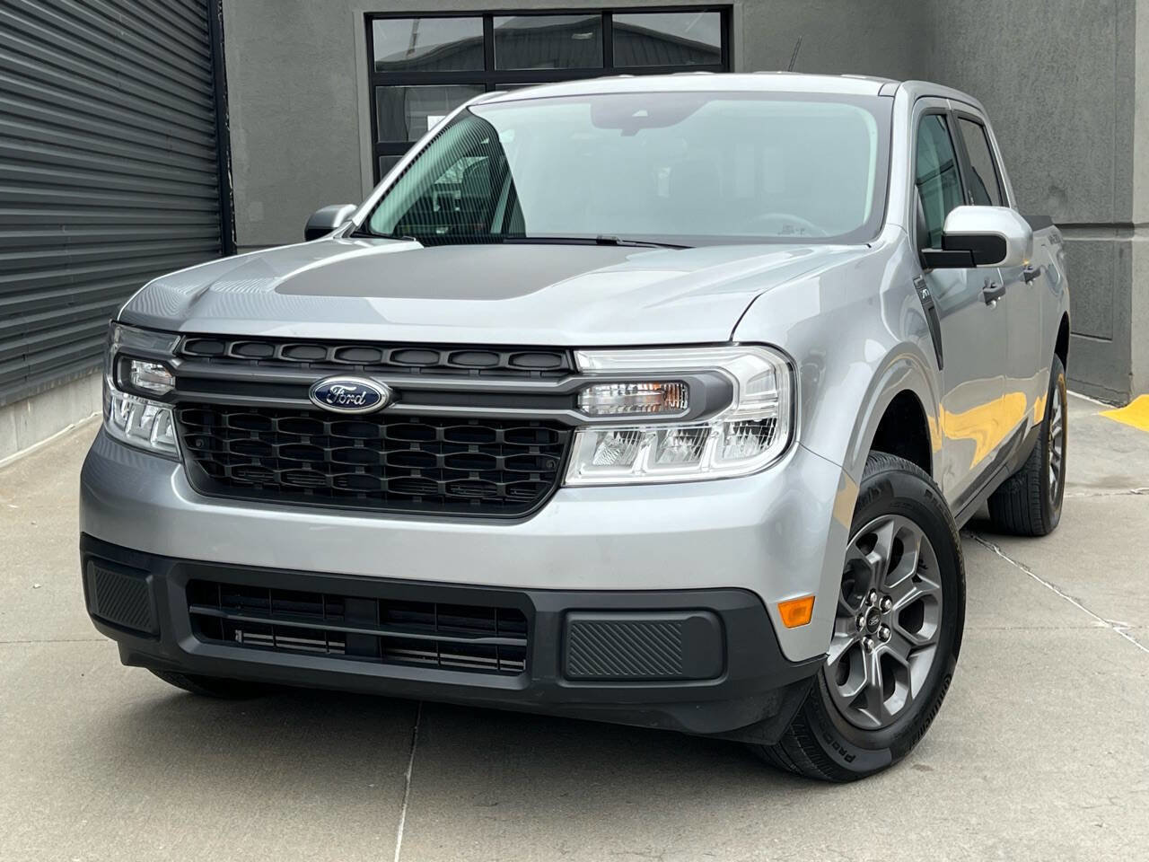 Used 2023 Ford Maverick XLT w/ Equipment Group 300A Standard image 3