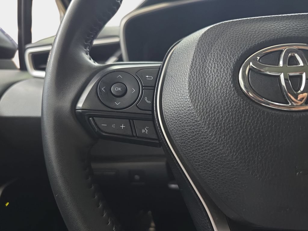 Used 2025 Toyota Corolla XLE FWD image 19