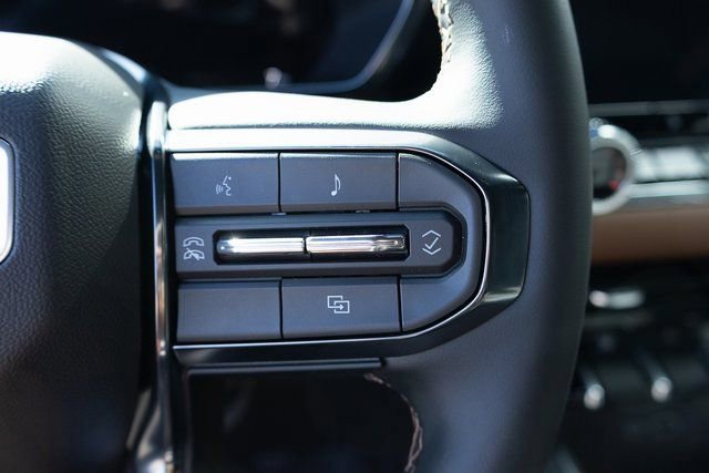 New 2026 GMC Canyon AT4 image 15