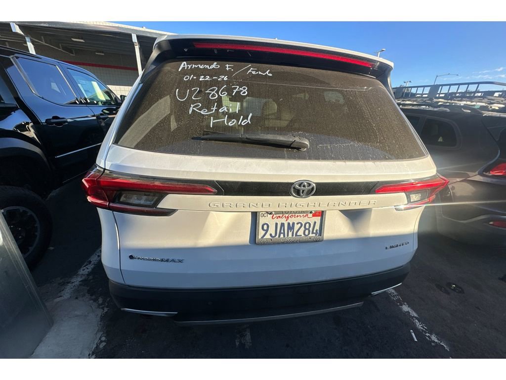 Used 2024 Toyota Grand Highlander AWD Hybrid image 4