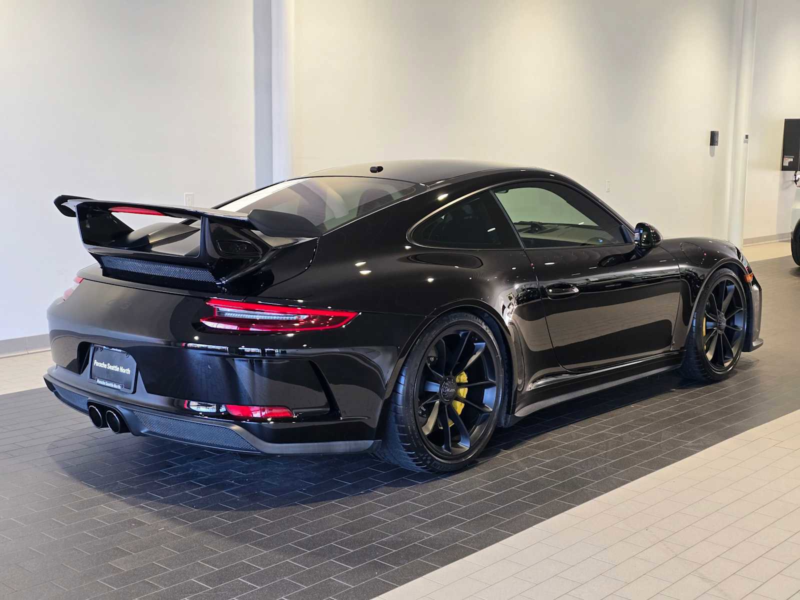Used 2018 Porsche 911 GT3 image 7