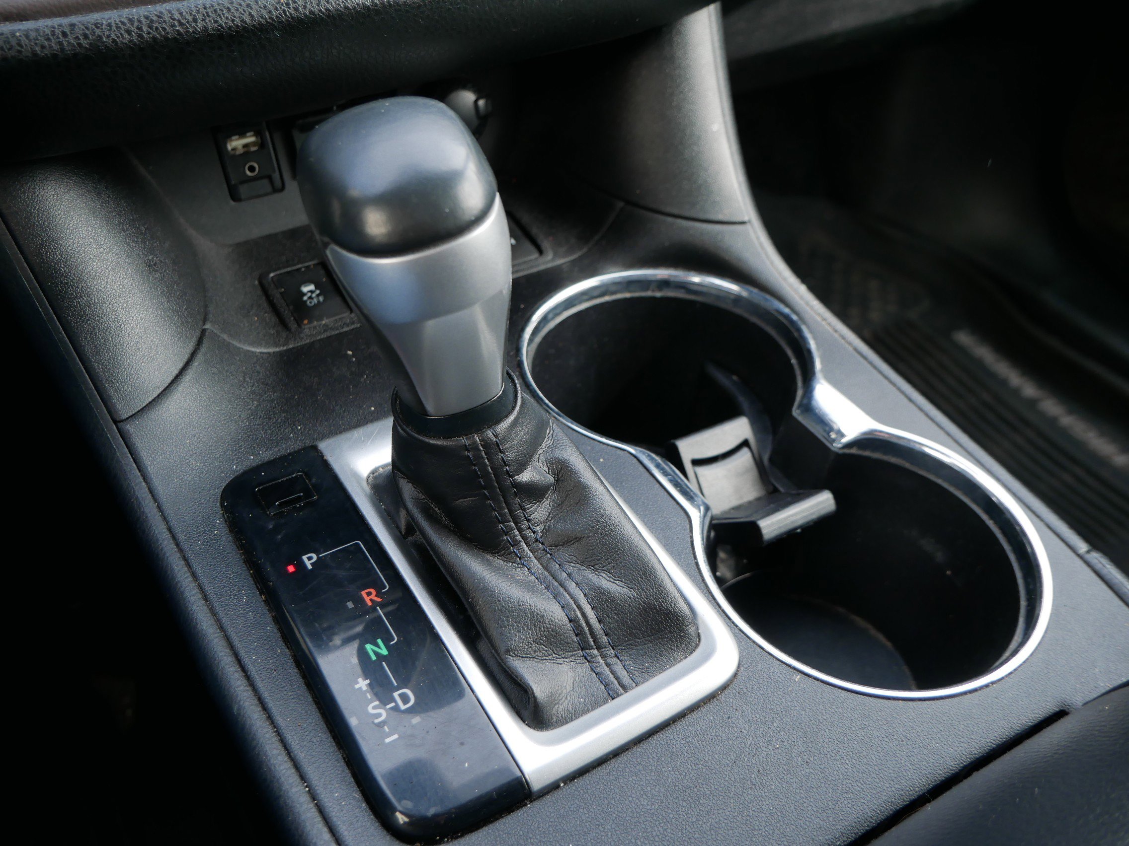 Used 2019 Toyota Highlander Plus AWD/4WD image 16