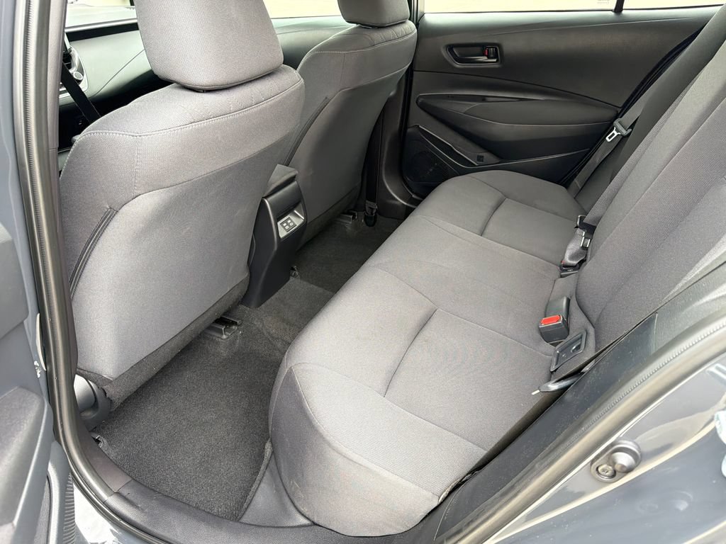 Used 2025 Toyota Corolla LE FWD image 14