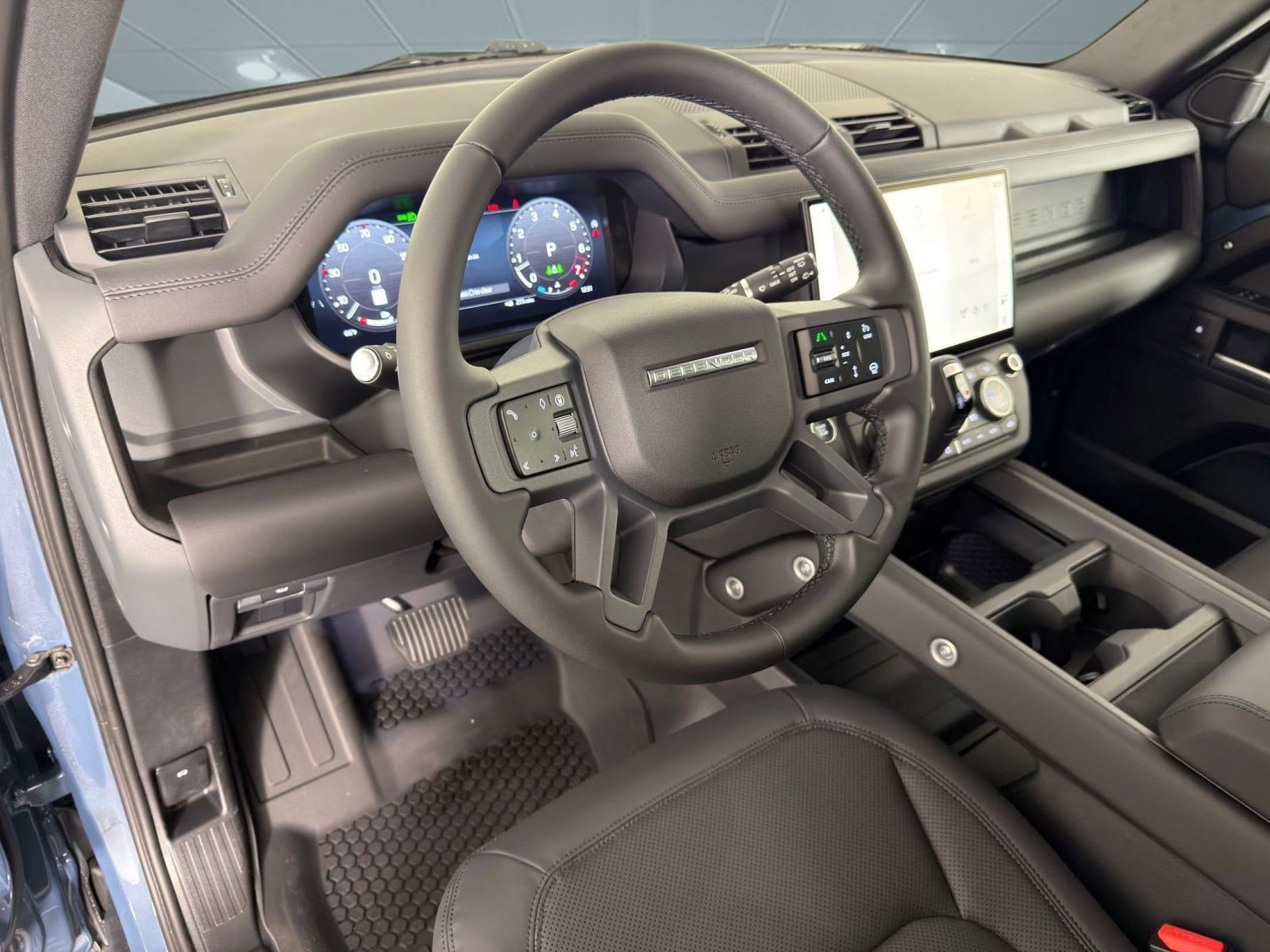 Used 2026 Land Rover Defender 110 S image 4