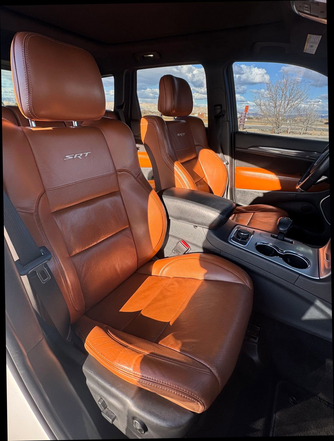 Used 2014 Jeep Grand Cherokee SRT8 w/ Luxury Group II image 8