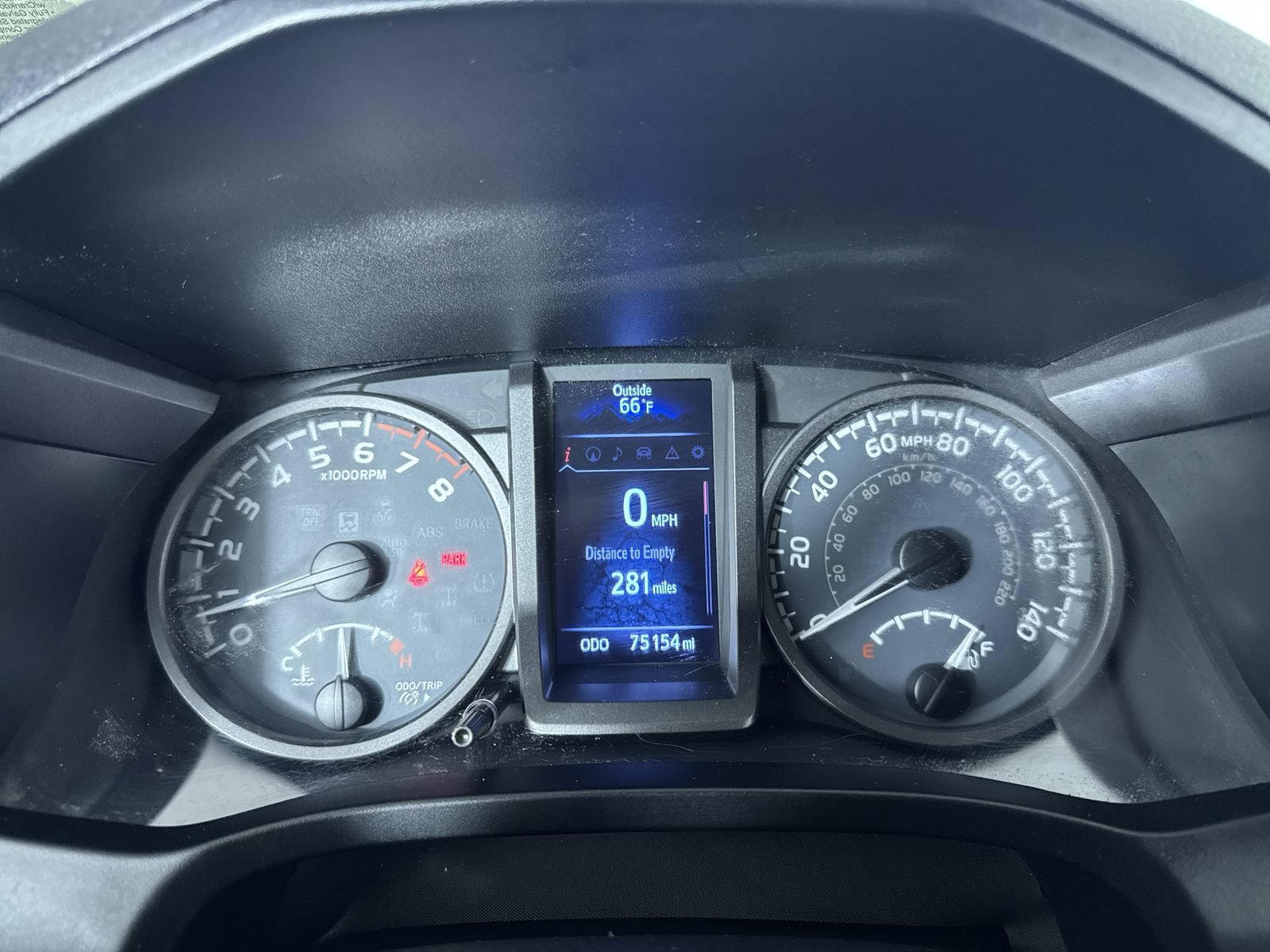 Used 2016 Toyota Tacoma TRD Sport w/ Towing Package AWD/4WD image 17