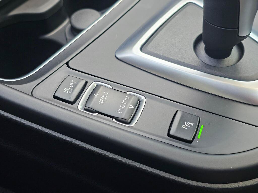 Used 2020 BMW 430i xDrive Coupe w/ M Sport Package AWD/4WD image 34