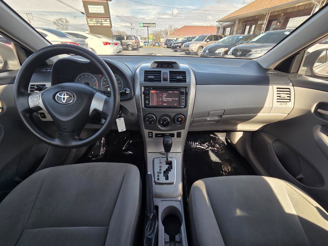 Used 2013 Toyota Corolla LE image 20