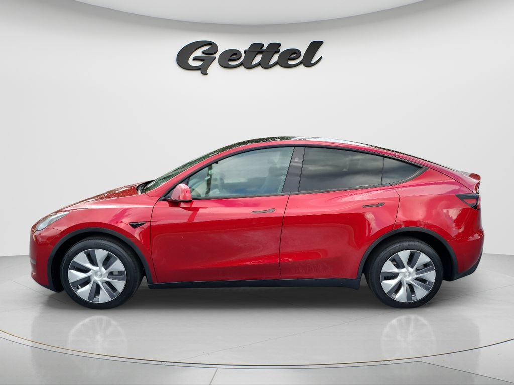 Used 2024 Tesla Model Y Long Range AWD/4WD image 8