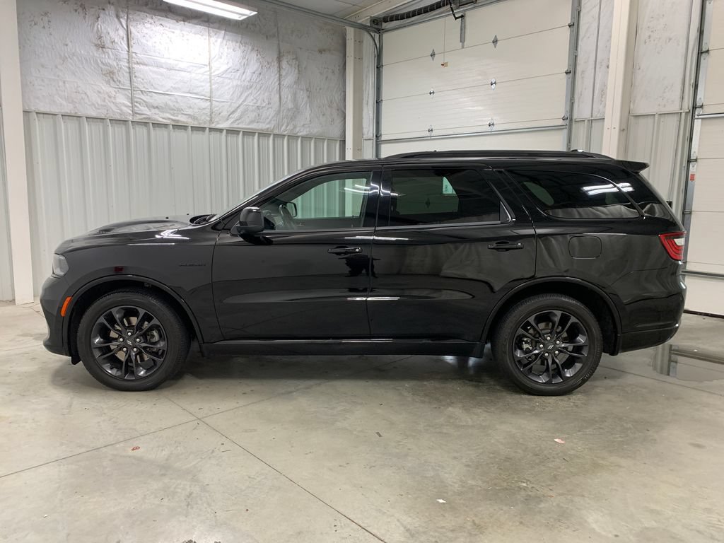Used 2023 Dodge Durango R/T w/ Blacktop Package AWD/4WD image 4