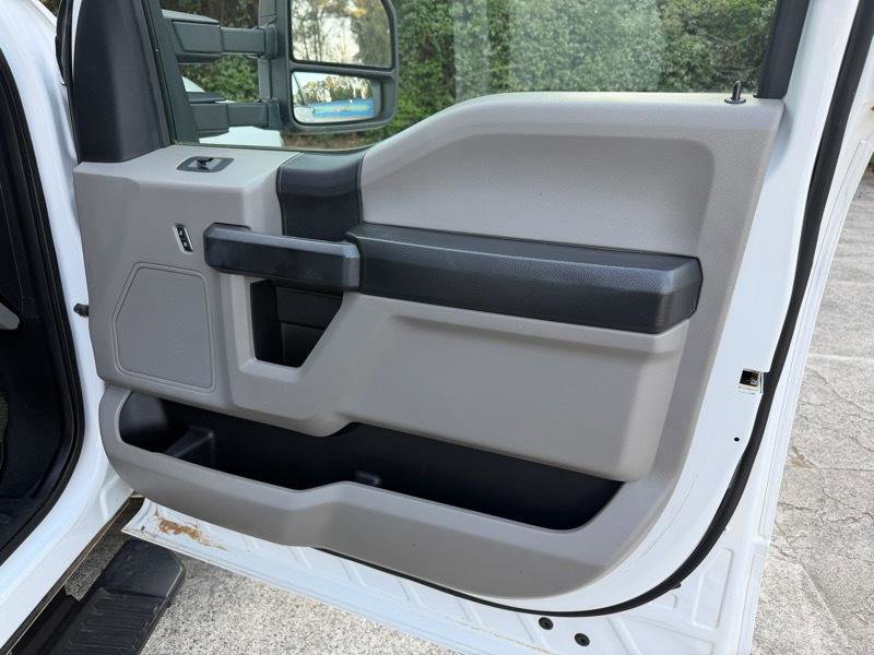 Used 2018 Ford F450 XL w/ Power Equipment Group image 24