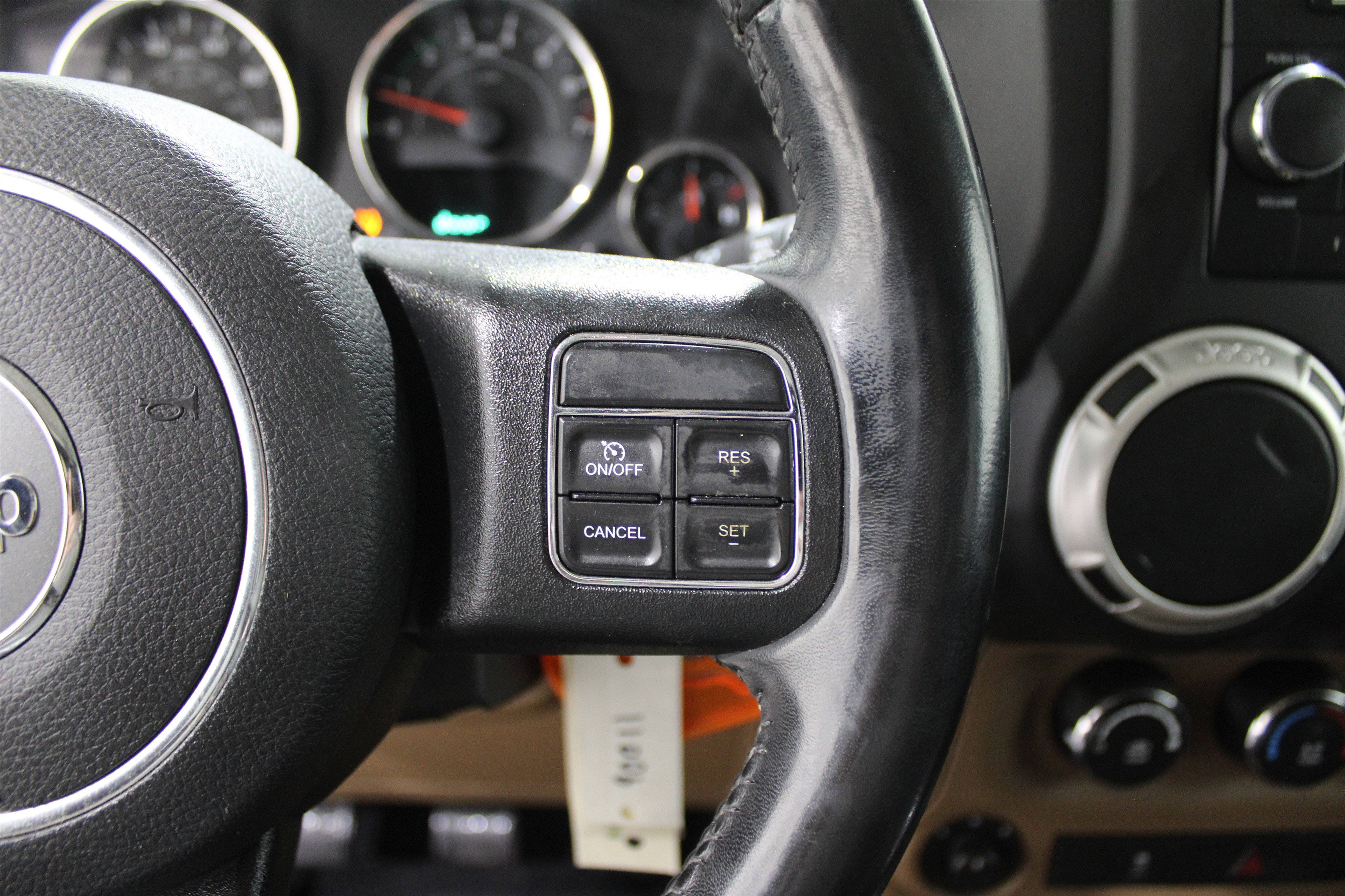 Used 2018 Jeep Wrangler Unlimited Sahara image 8