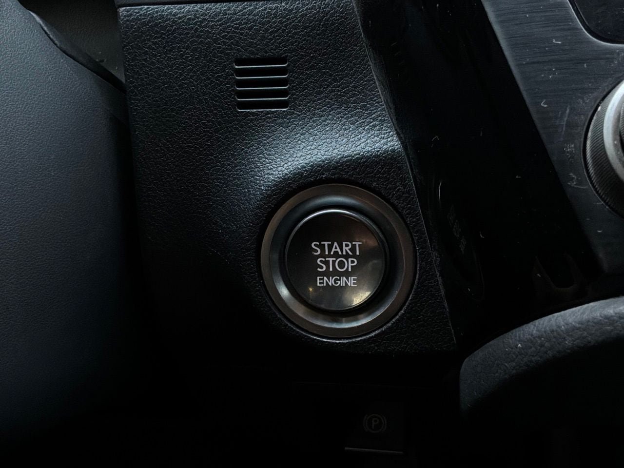 Used 2025 Lexus ES 350 w/ Accessory Package (Z1) FWD image 28