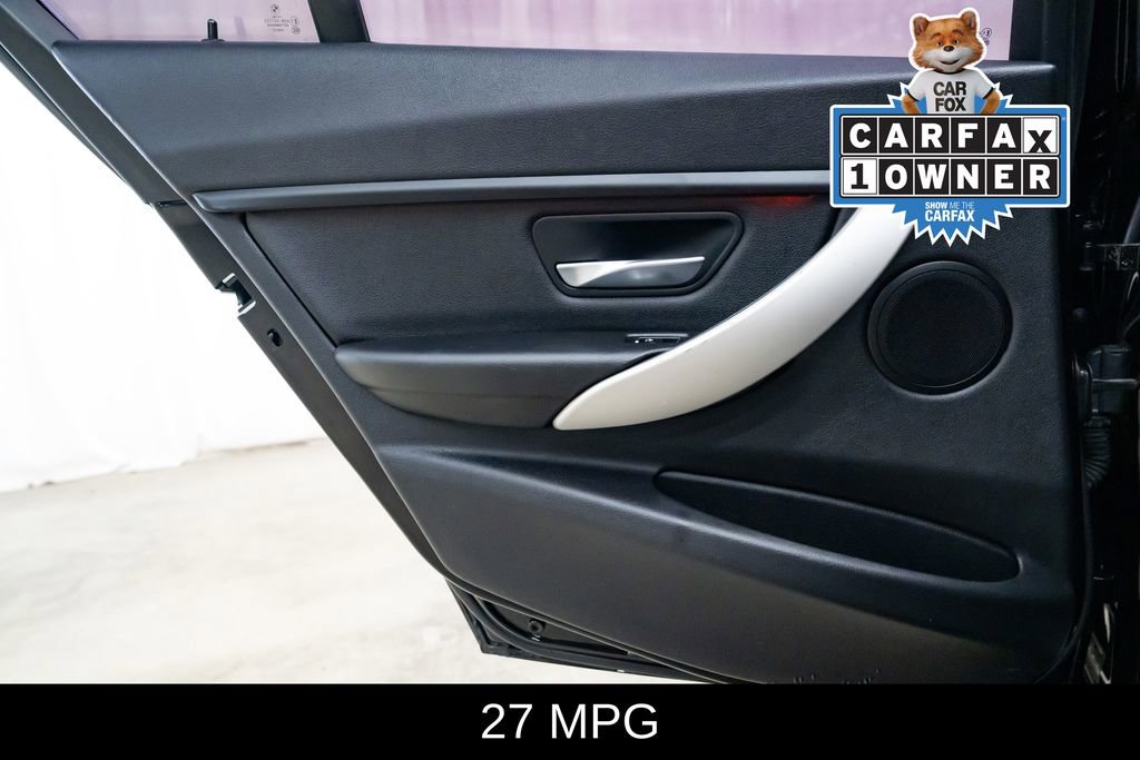 Used 2017 BMW 320i Sedan RWD image 22