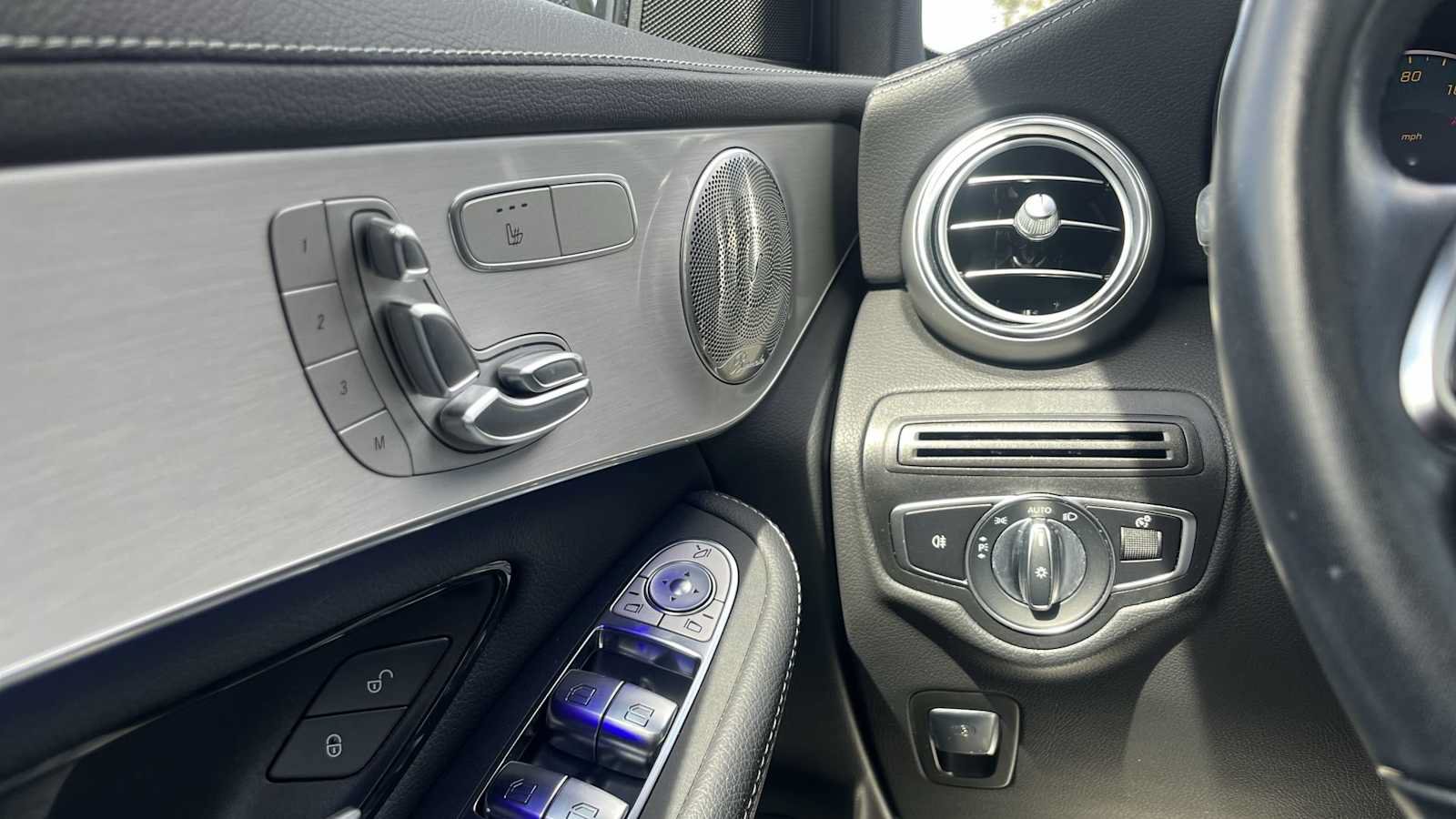 Certified 2023 Mercedes-Benz GLC 300 4MATIC Coupe image 31