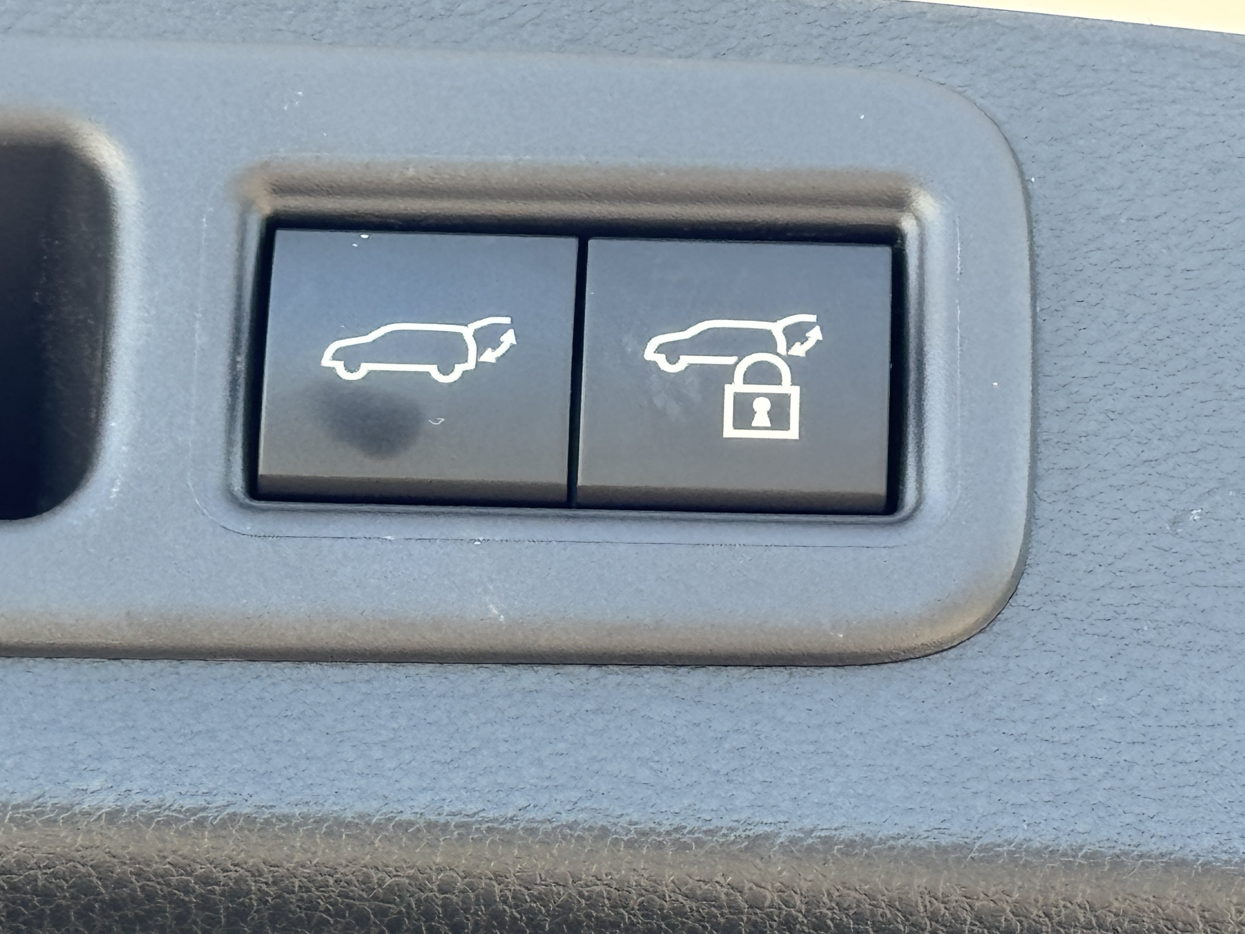 Certified 2026 Lexus RX 450h AWD w/ Convenience Package image 16