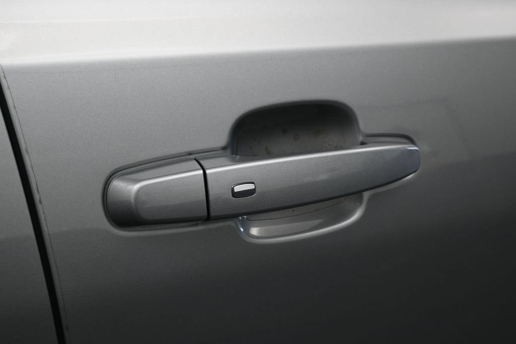 Used 2023 GMC Acadia SLT w/ Technology Package FWD image 53