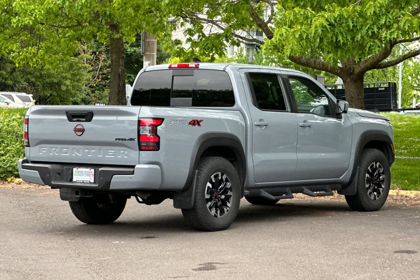 Used 2024 Nissan Frontier PRO-4X w/ Pro Convenience Package AWD/4WD image 2
