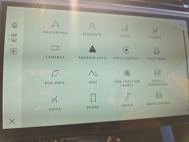 New 2026 Land Rover Range Rover Sport SE AWD/4WD image 16
