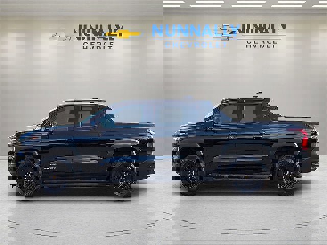New 2026 Chevrolet Silverado EV LT image 2