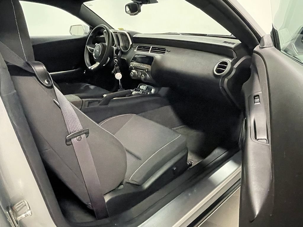 Used 2010 Chevrolet Camaro LT RWD image 43
