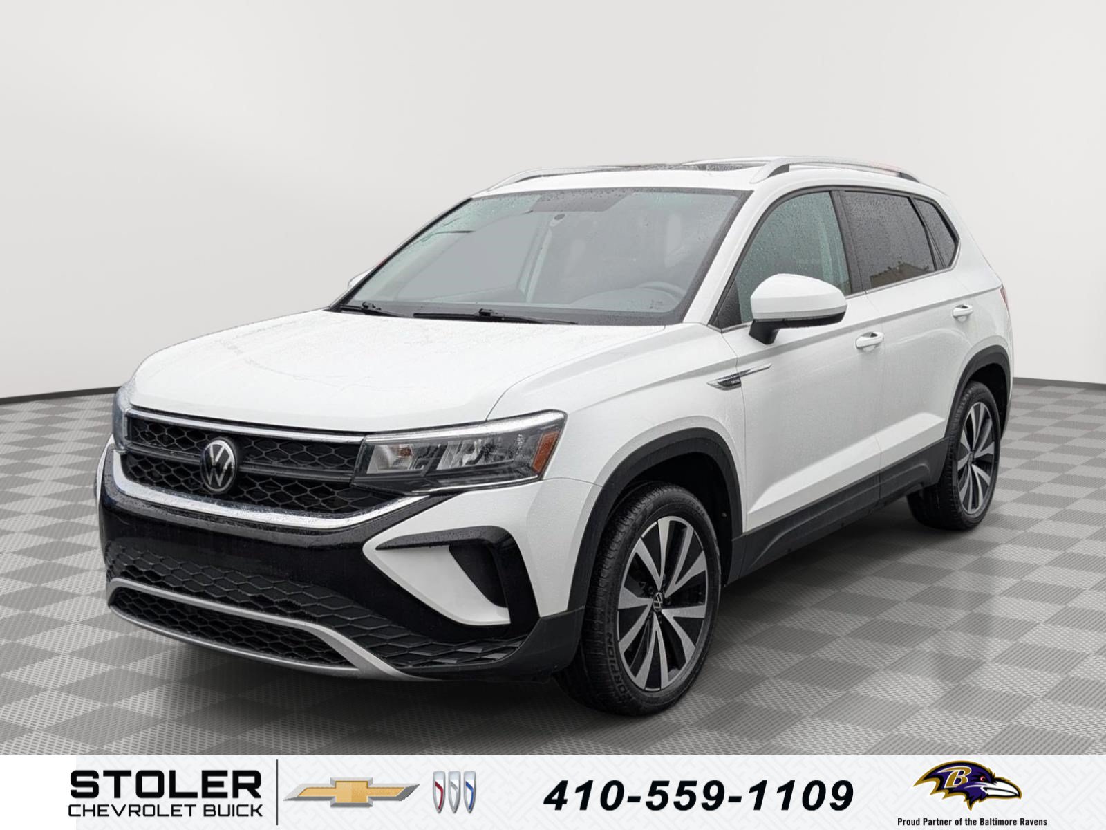 Used 2022 Volkswagen Taos SE w/ Panoramic Sunroof Package AWD/4WD image 1