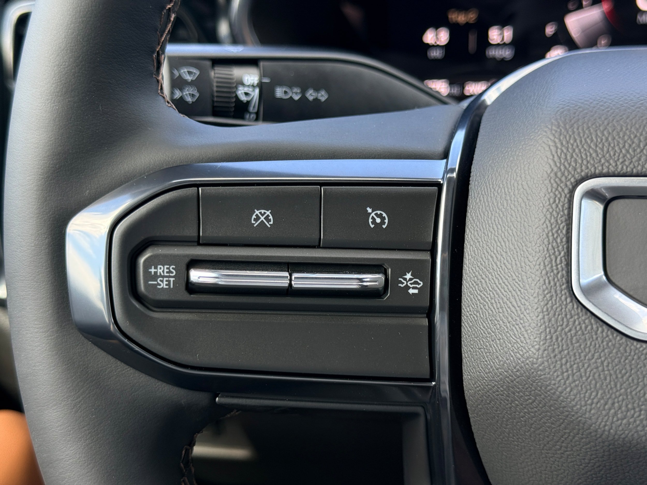 New 2026 GMC Canyon AT4 w/ Technology Plus Package AWD/4WD image 12