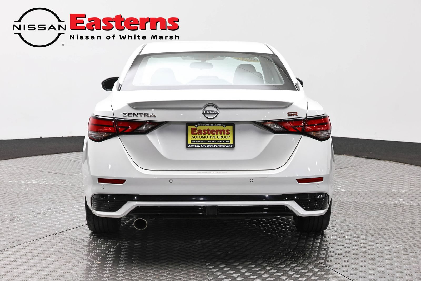 Used 2024 Nissan Sentra SR w/ SR Premium Package FWD image 6