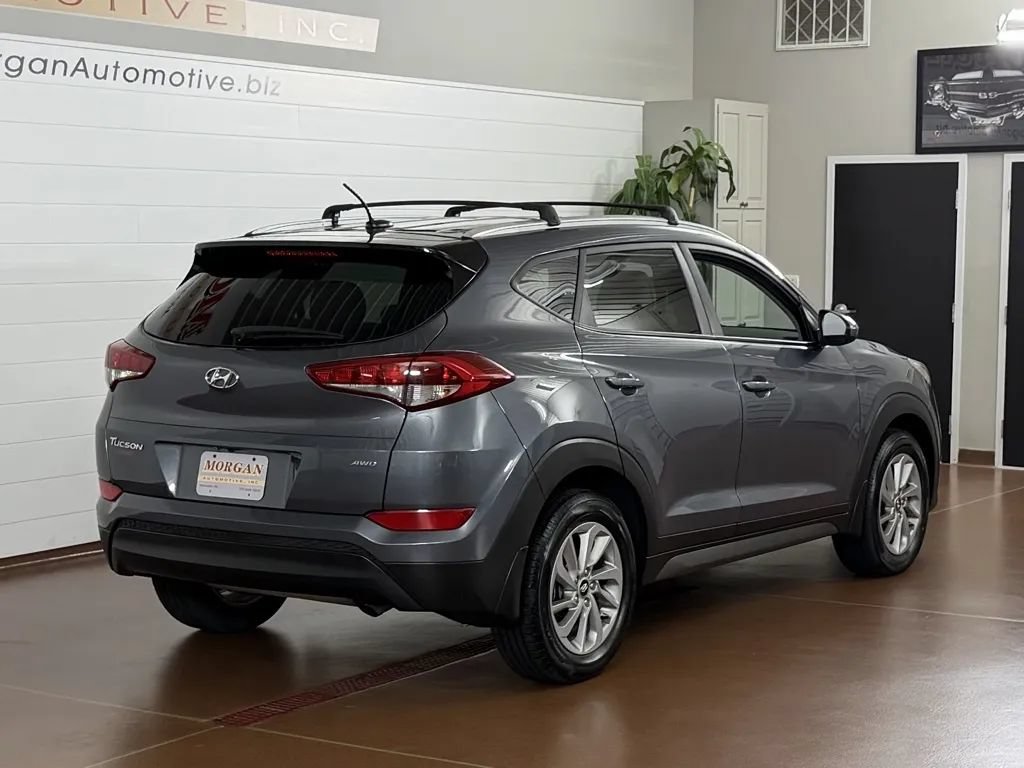 Used 2016 Hyundai Tucson SE w/ Option Group 02 AWD/4WD image 3