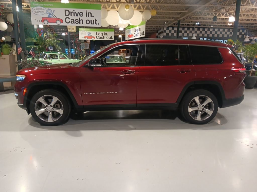 Used 2022 Jeep Grand Cherokee L Limited AWD/4WD image 9