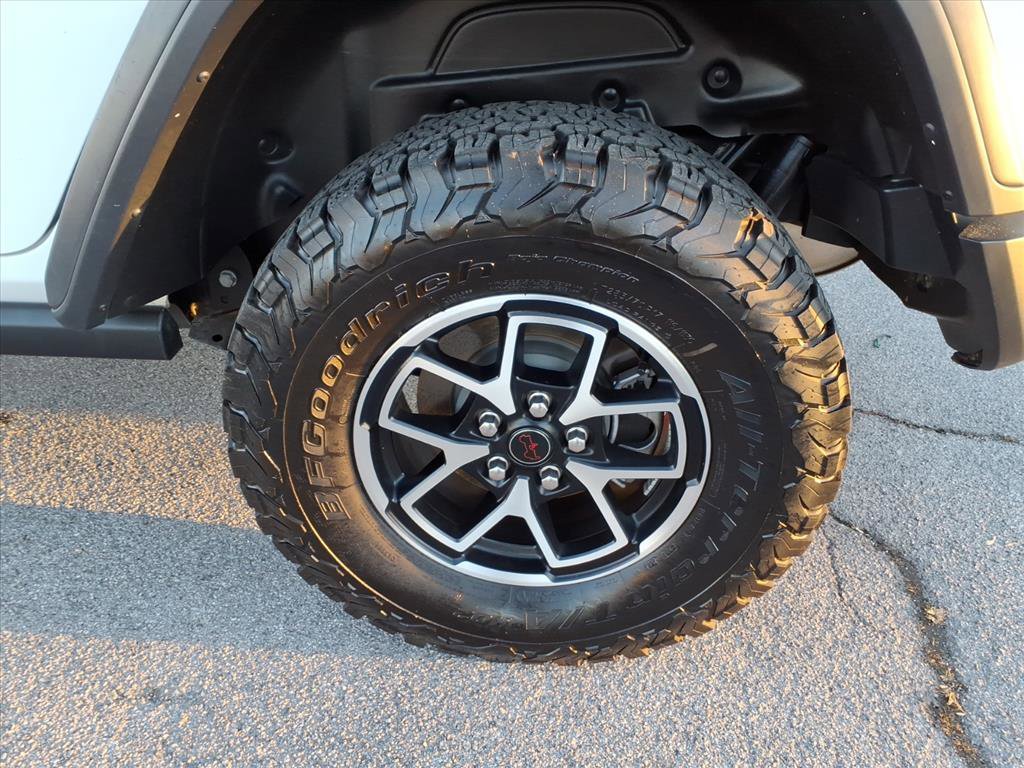 Used 2025 Jeep Wrangler Unlimited Rubicon image 4