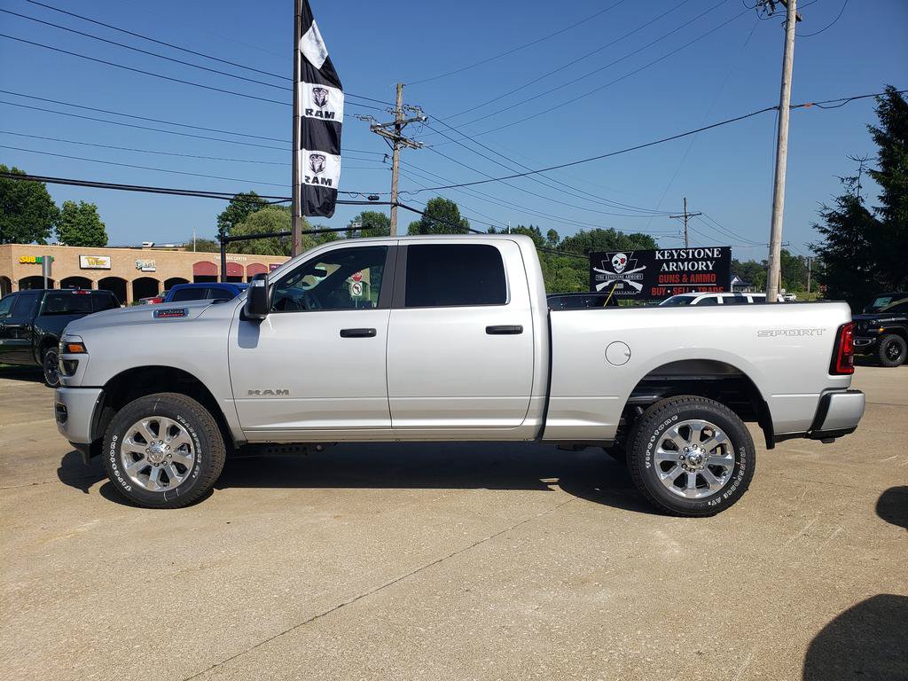 New 2026 RAM 2500 Big Horn AWD/4WD image 7