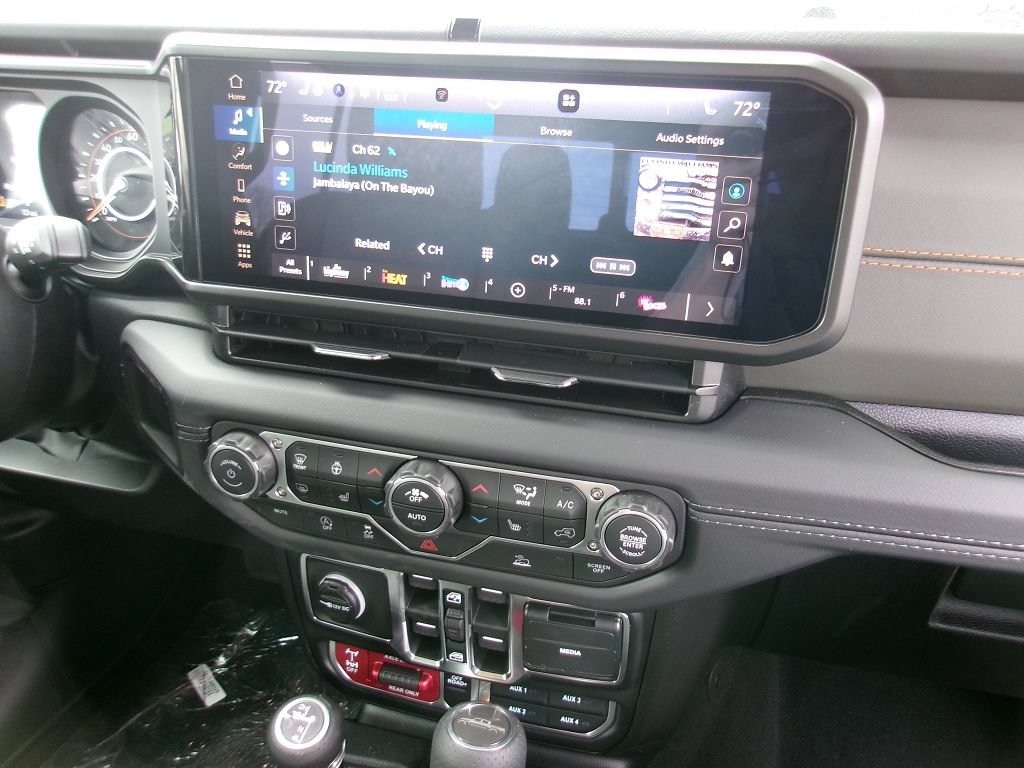 New 2026 Jeep Gladiator Mojave AWD/4WD image 11