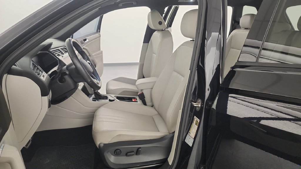Used 2022 Volkswagen Tiguan SE R-Line AWD/4WD image 14