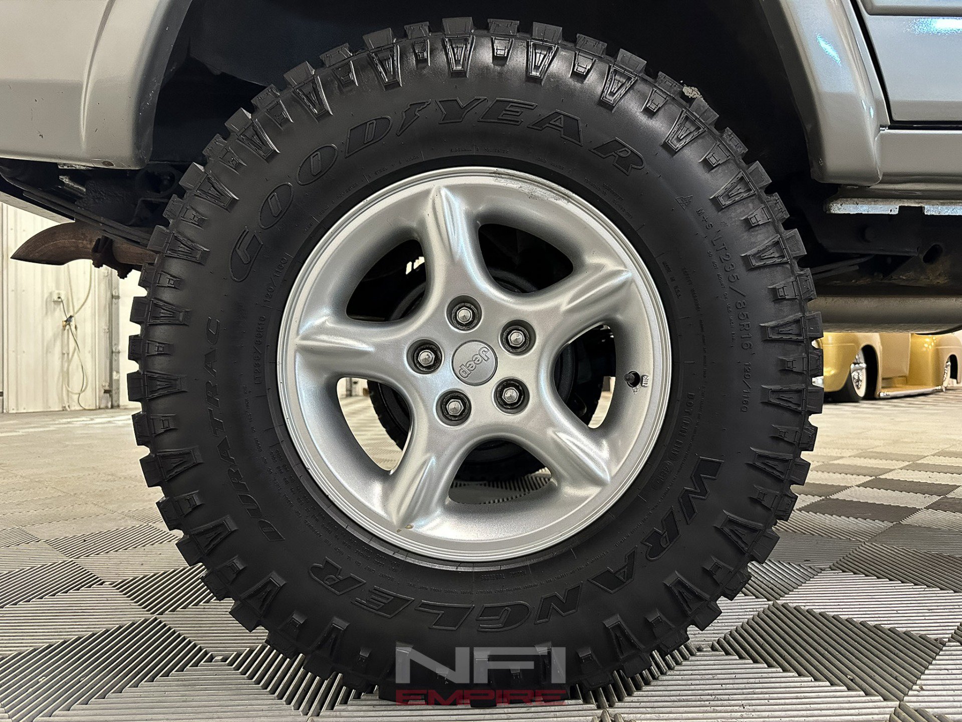 Used 2001 Jeep Cherokee Sport image 18